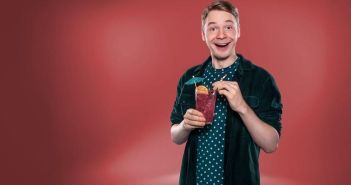 Till Frömmel präsentiert bunte Improvisationscomedy und Magie im (Foto: Bad Bevensen Marketing GmbH)